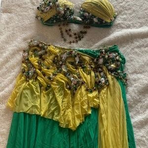 Green and yellow beaded belly dance costume size small two medium